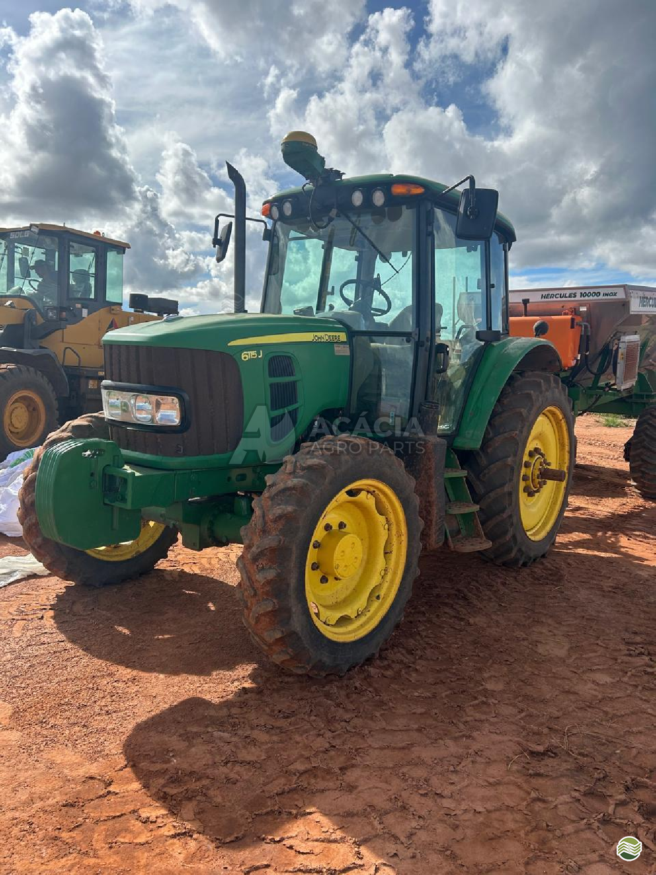 TRATOR JOHN DEERE JOHN DEERE 6115J Tração 4x4 Acácia Agro Parts PARANATINGA MATO GROSSO MT